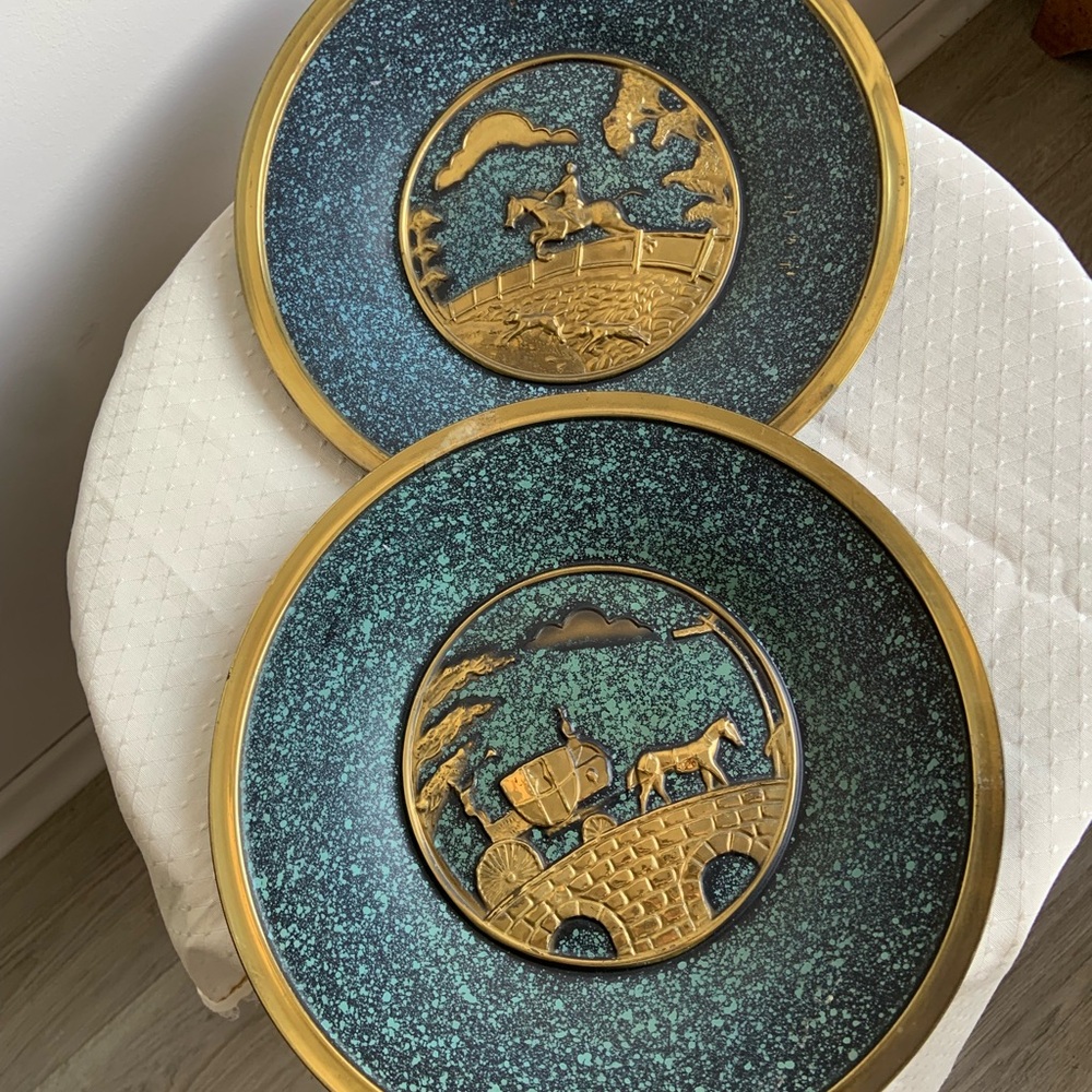 Elegant Gold (brass) and Green Wall Decor Plates